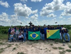ContilNet Notícias - O seu portal de notícias do Acre Bocalom recebe alunos do Ieptec em dia de campo em Acrelândia