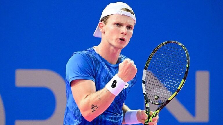 Quem é Jesper de Jong, rival de João Fonseca em Wimbledon