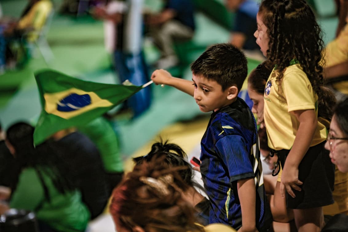 AQUI É BRASIL! Praça da Revolução e Concha reúnem torcedores; FOTOS AQUI É BRASIL! Praça da Revolução e Concha reúnem torcedores; FOTOS