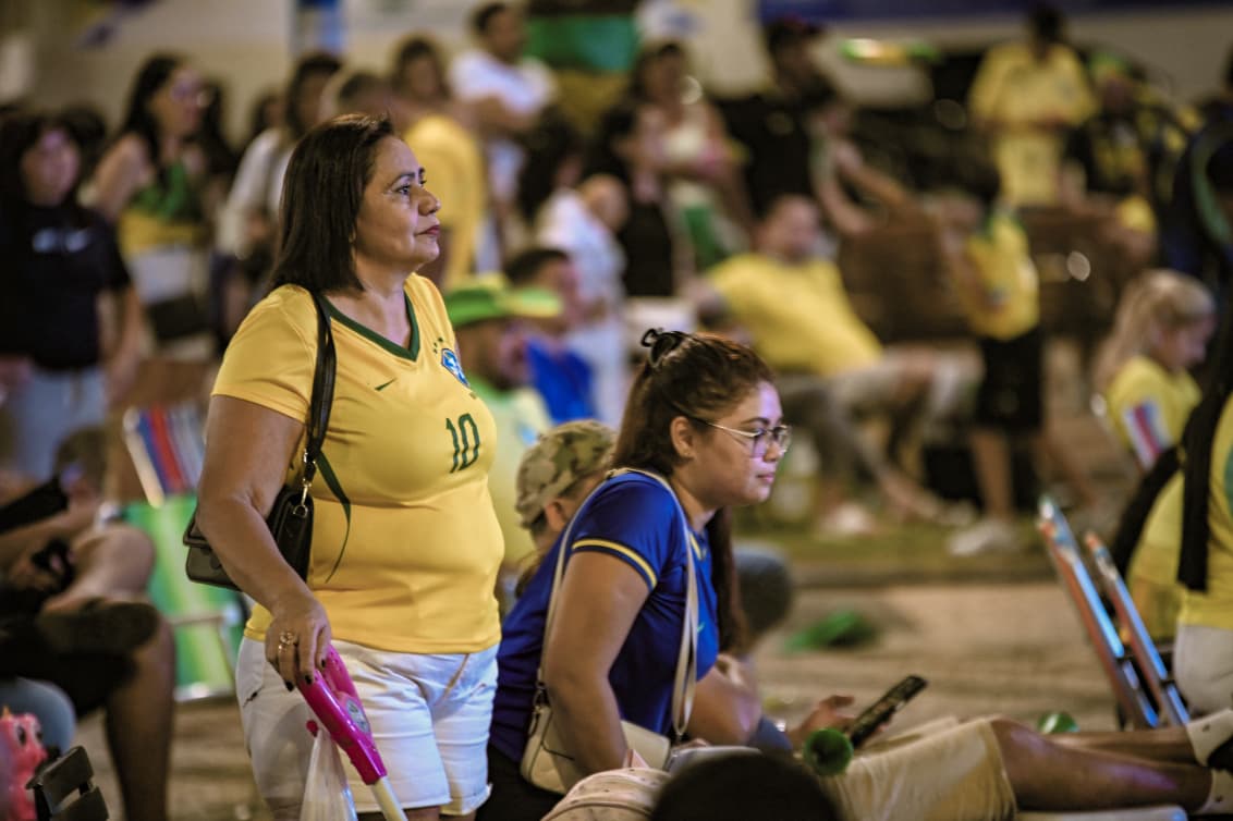 AQUI É BRASIL! Praça da Revolução e Concha reúnem torcedores; FOTOS AQUI É BRASIL! Praça da Revolução e Concha reúnem torcedores; FOTOS