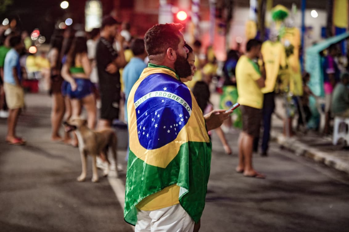 AQUI É BRASIL! Praça da Revolução e Concha reúnem torcedores; FOTOS AQUI É BRASIL! Praça da Revolução e Concha reúnem torcedores; FOTOS