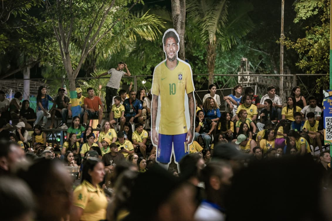 AQUI É BRASIL! Praça da Revolução e Concha reúnem torcedores; FOTOS AQUI É BRASIL! Praça da Revolução e Concha reúnem torcedores; FOTOS