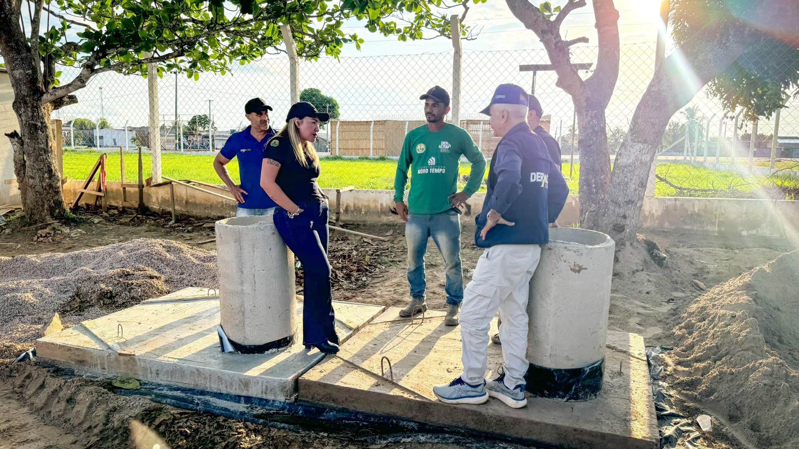 Mailza e Sula entregam Rua Pedro Alexandrino e anunciam nova ponte em Feijó Mailza e Sula entregam Rua Pedro Alexandrino e anunciam nova ponte em Feijó