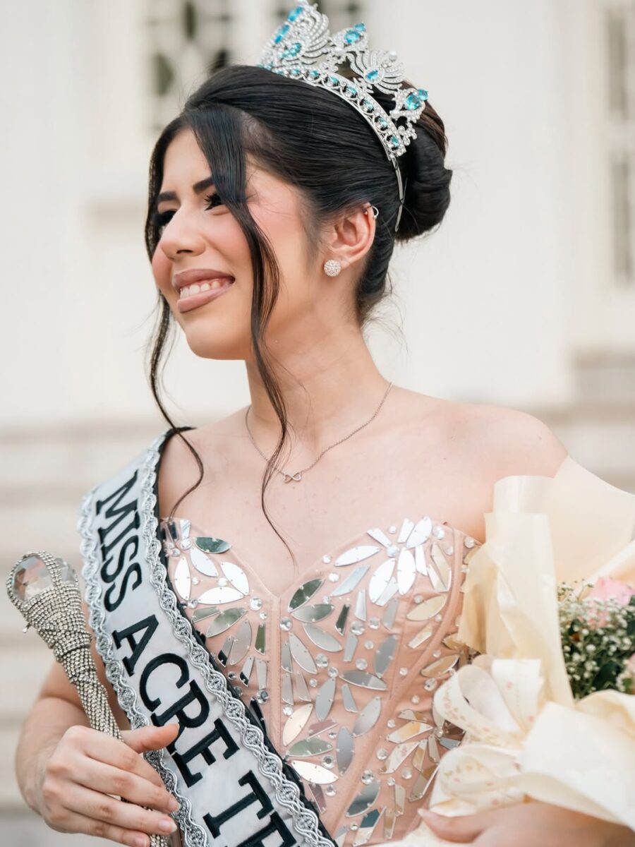 Anna Júia foi aclamada Miss Acre Teen