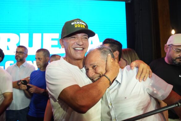 Fábio Rueda reúne lideranças e recebe apoio em lançamento político; FOTOS