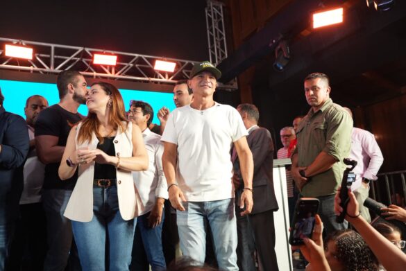 Fábio Rueda reúne lideranças e recebe apoio em lançamento político; FOTOS
