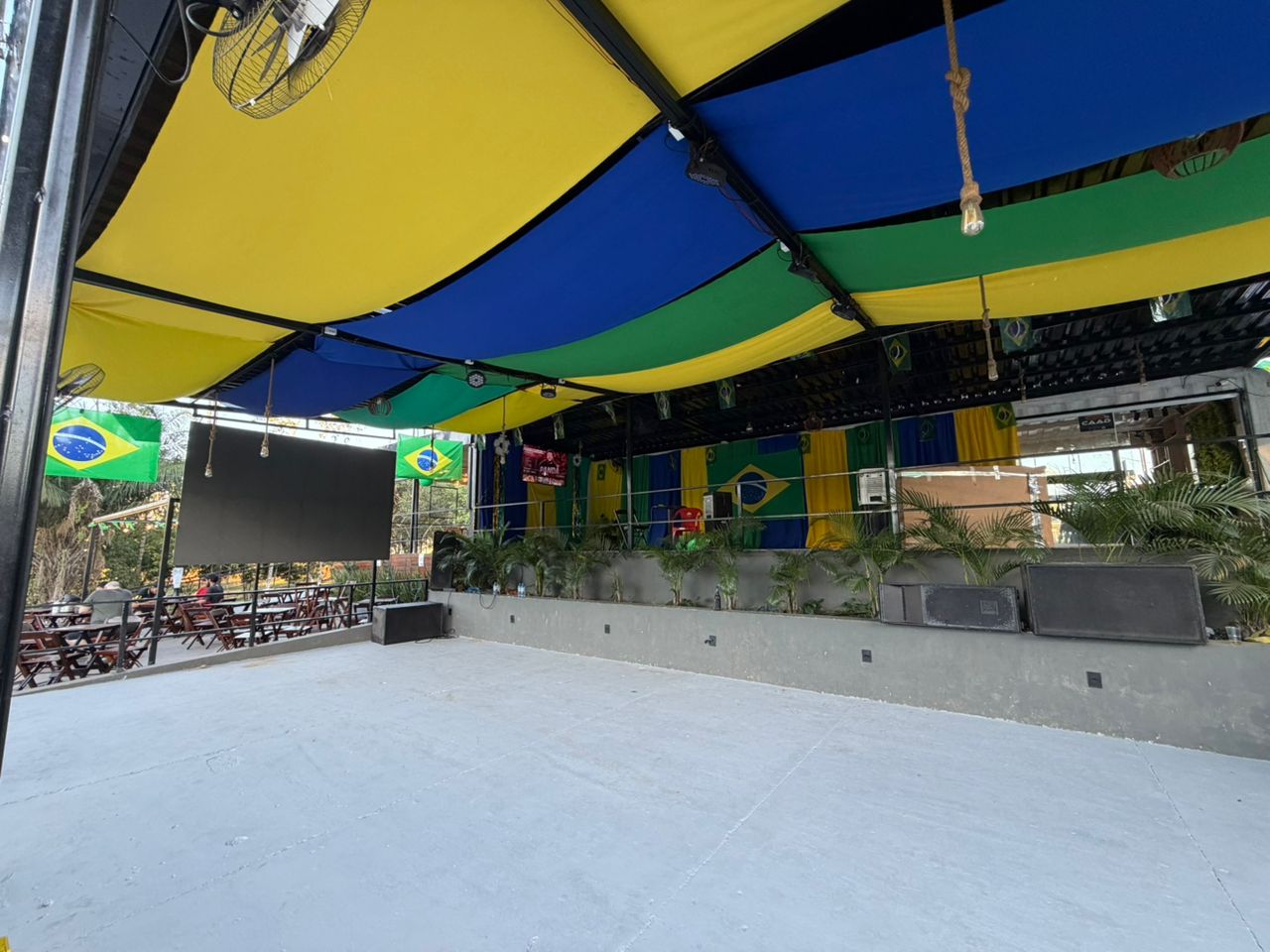 Parkipê tem som ao vivo e costelaço para estreia da Seleção Brasileira na Copa do Mundo Parkipê tem som ao vivo e costelaço para estreia da Seleção Brasileira na Copa do Mundo