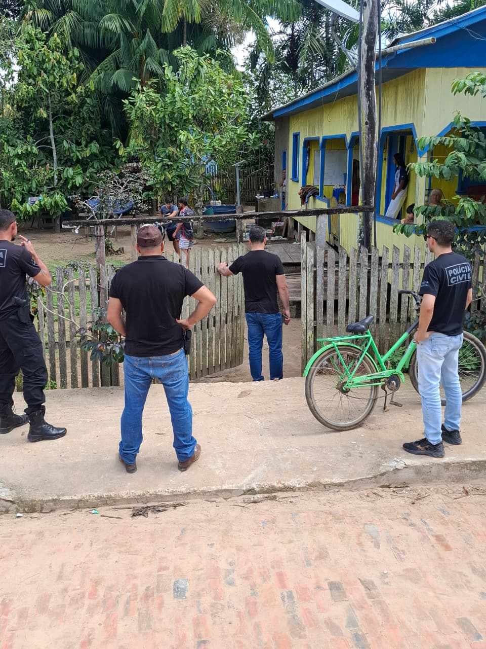 Operação da Polícia Civil apreende 11 veículos de suspeitos de crimes no Acre
