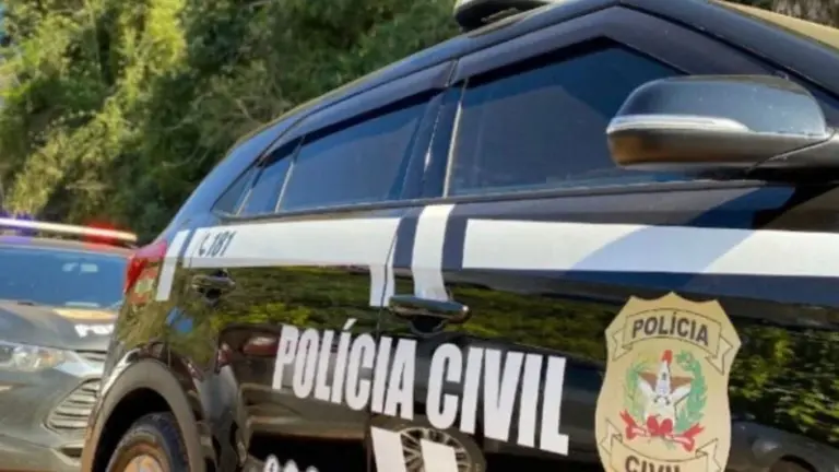 Mulher vive semanas de terror após ex ameaçar divulgar vídeos íntimos