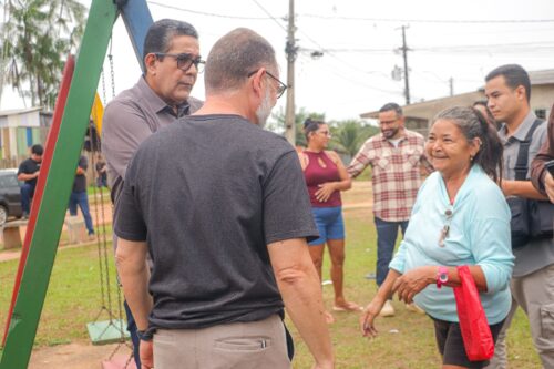 Alysson Bestene vistoria obras no Vale do Açaí e ocupação Jaguar
