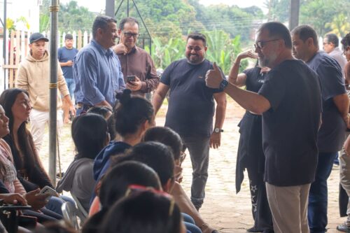 Alysson Bestene vistoria obras no Vale do Açaí e ocupação Jaguar
