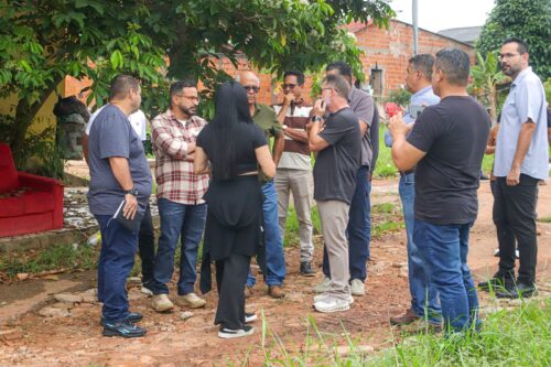 Alysson Bestene vistoria obras no Vale do Açaí e ocupação Jaguar