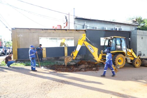 Prefeitura intensifica obras de pavimentação e drenagem em Rio Branco