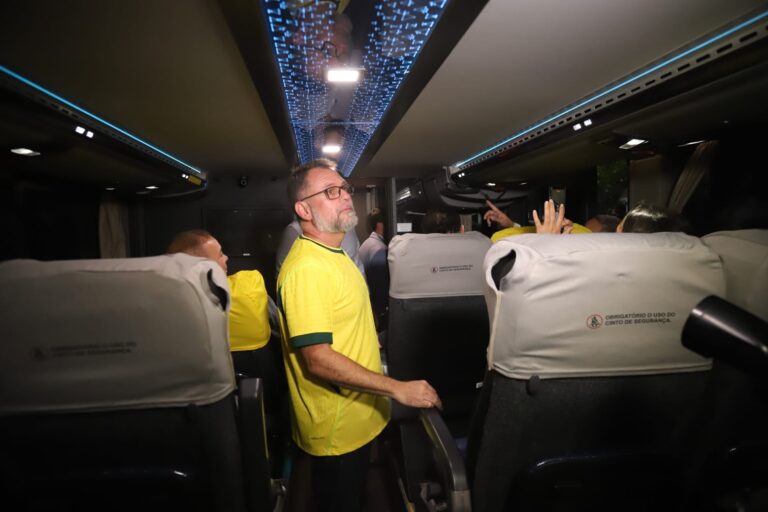 Nova empresa terá de contratar trabalhadores da Ricco e colocar 120 ônibus nas ruas