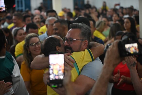 Zequinha oficializa apoio a Alan Rick e muda cenário político; FOTOS