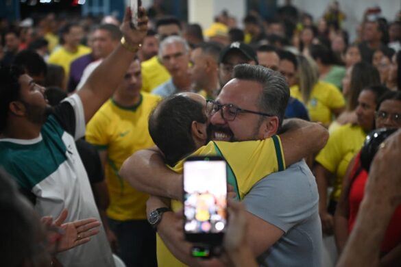 Zequinha oficializa apoio a Alan Rick e muda cenário político; FOTOS
