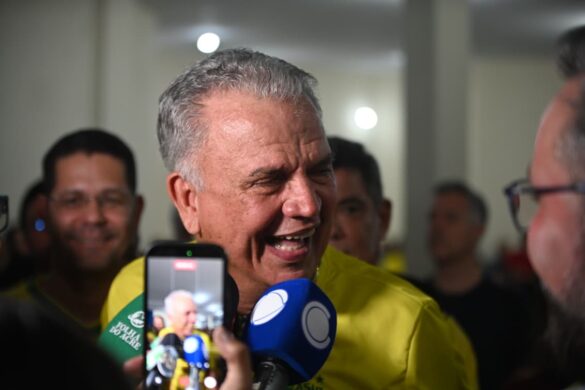 Zequinha oficializa apoio a Alan Rick e muda cenário político; FOTOS