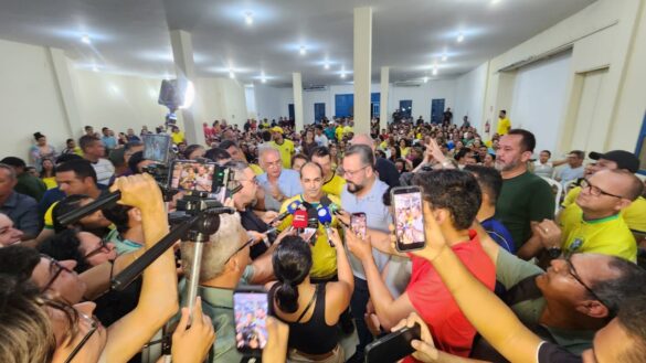 Zequinha oficializa apoio a Alan Rick e muda cenário político; FOTOS