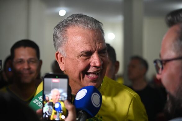 Zequinha oficializa apoio a Alan Rick e muda cenário político; FOTOS