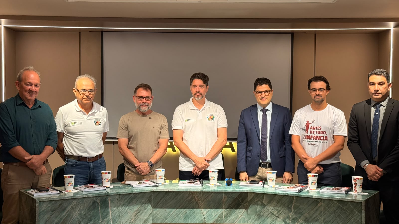 CDL lança 2ª Olimpíada de Educação Financeira; meta é atender 25 mil alunos CDL lança 2ª Olimpíada de Educação Financeira; meta é atender 25 mil alunos