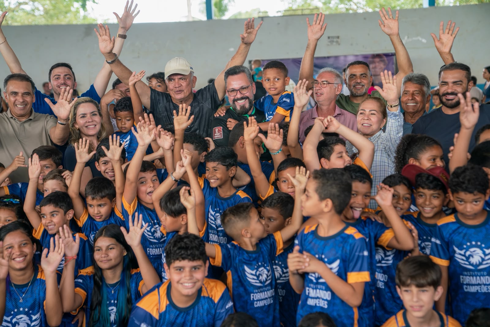 Alan Rick leva escolinha de futebol do Léo Moura a Capixaba e beneficia 260 crianças