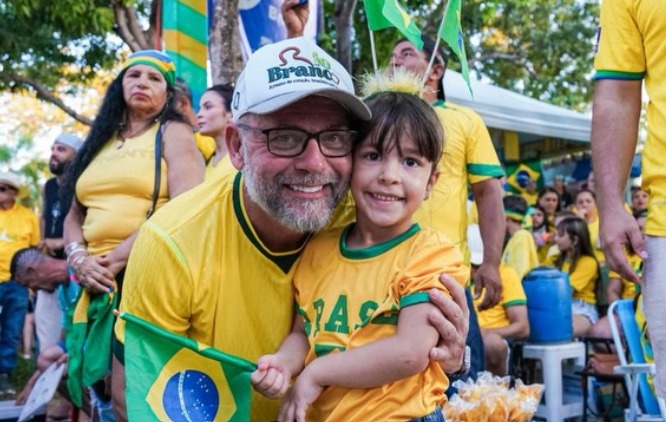 Alysson celebra mobilização da torcida após estreia do Brasil