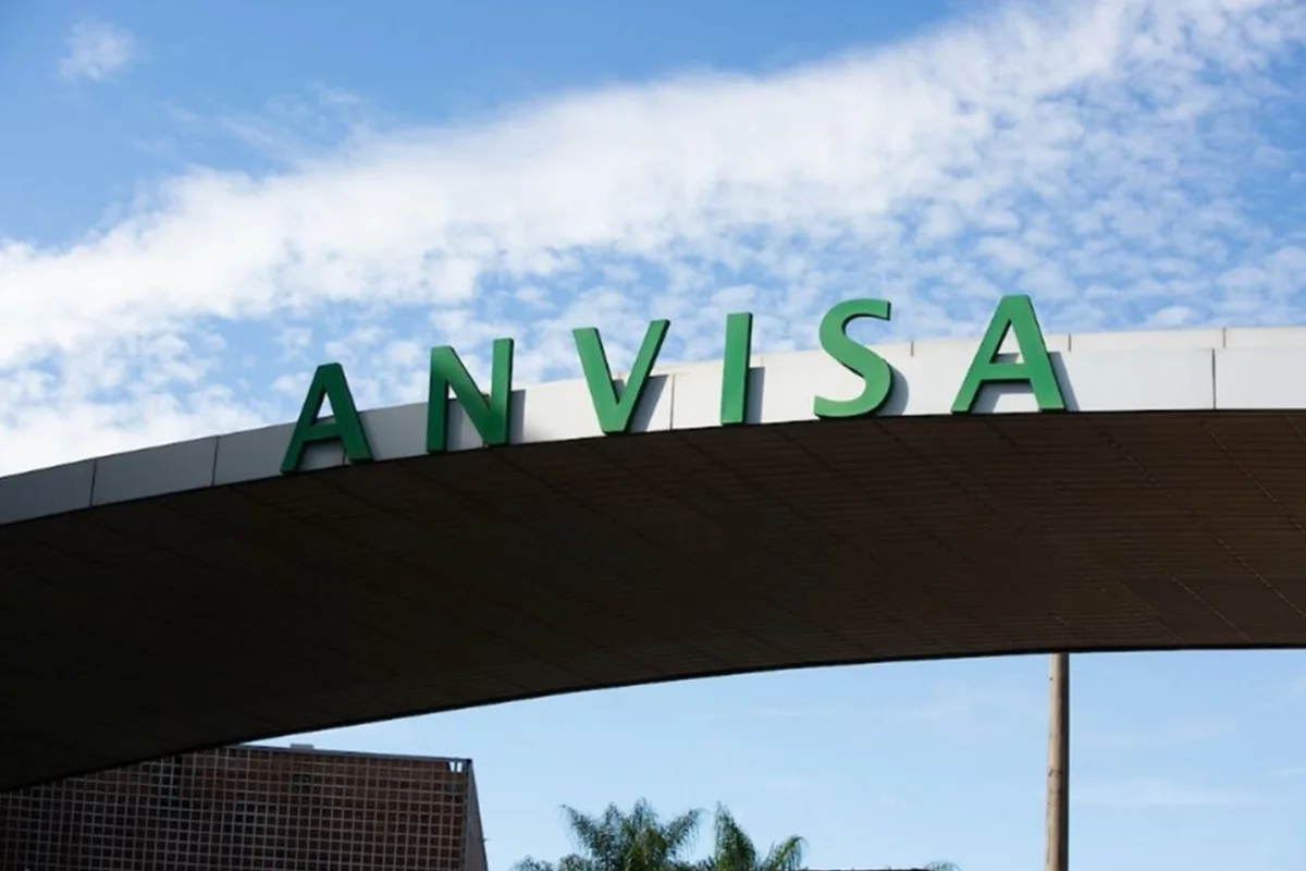 Anvisa mantém proibição de lotes de desinfetantes e lava-louças da Ypê Anvisa mantém proibição de lotes de desinfetantes e lava-louças da Ypê
