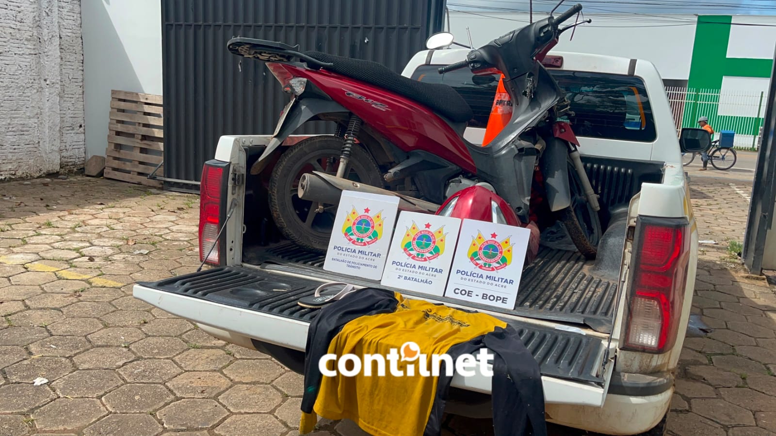 PM frustra desmanche de moto roubada e prende suspeito em açude