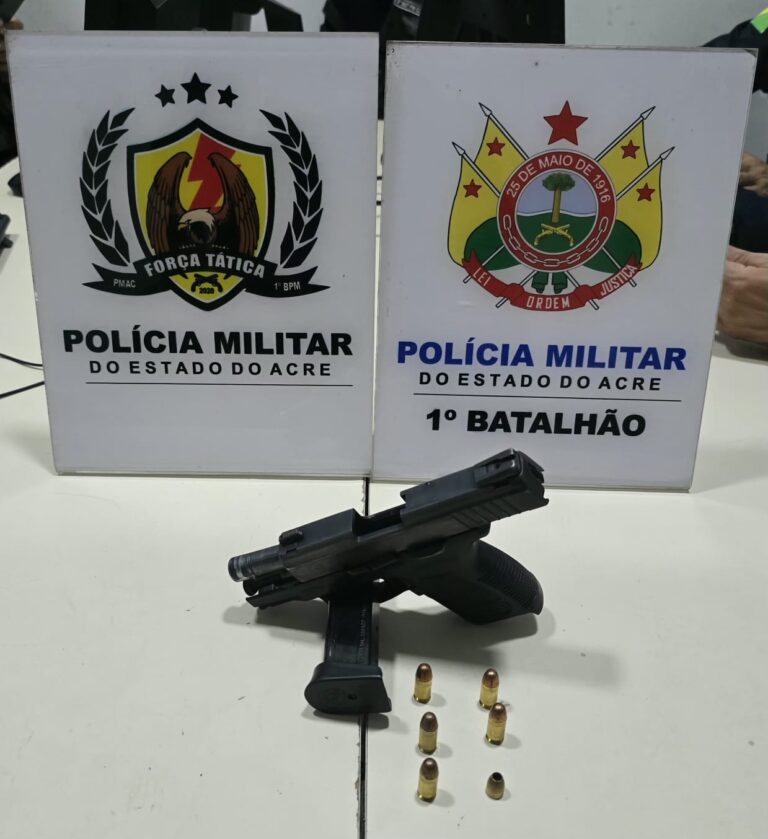 Homem é preso com pistola após denúncia na Baixada da Sobral Homem é preso com pistola após denúncia na Baixada da Sobral