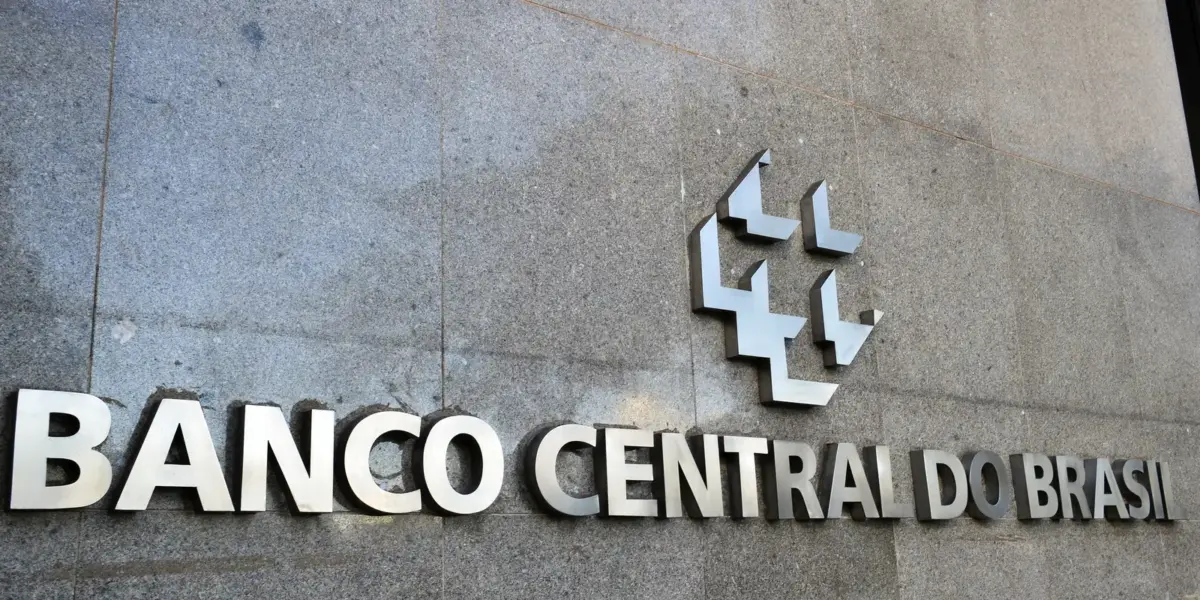 BC: "melhores práticas" recomendam não reagir a choques de oferta