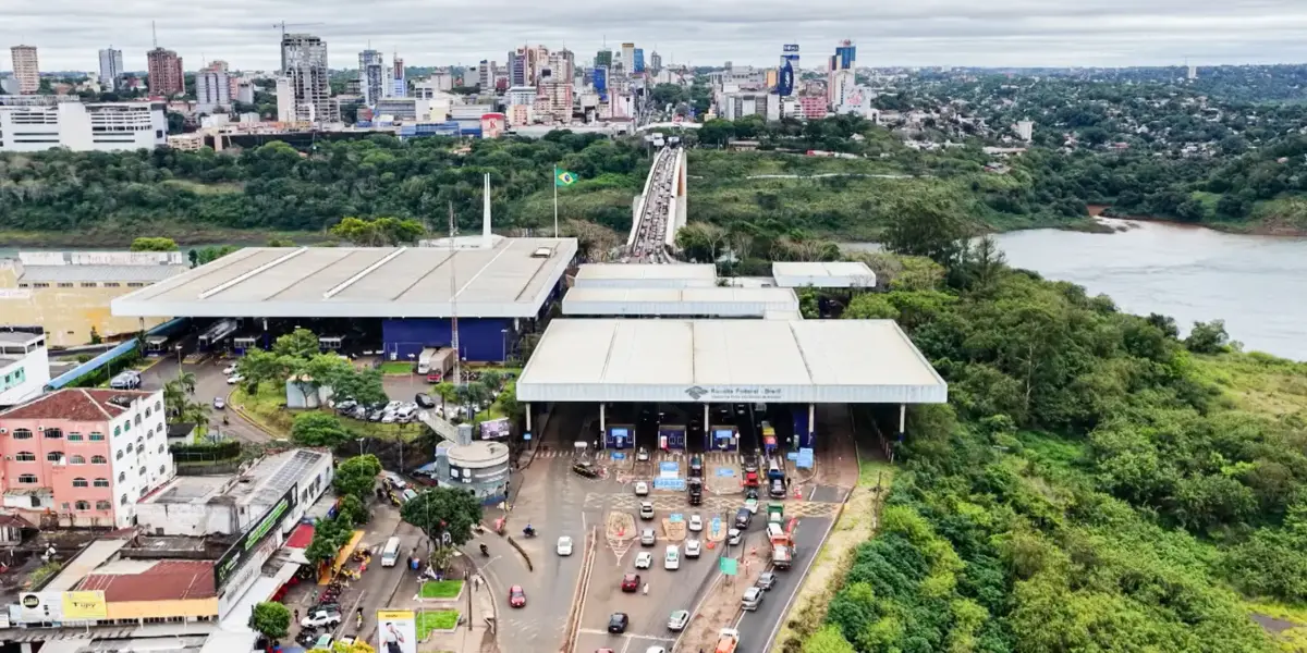 Brasil assina acordo que prevê perseguição policial além de fronteiras