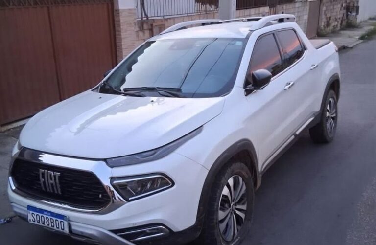 Carro é furtado em posto de combustível em Rio Branco
