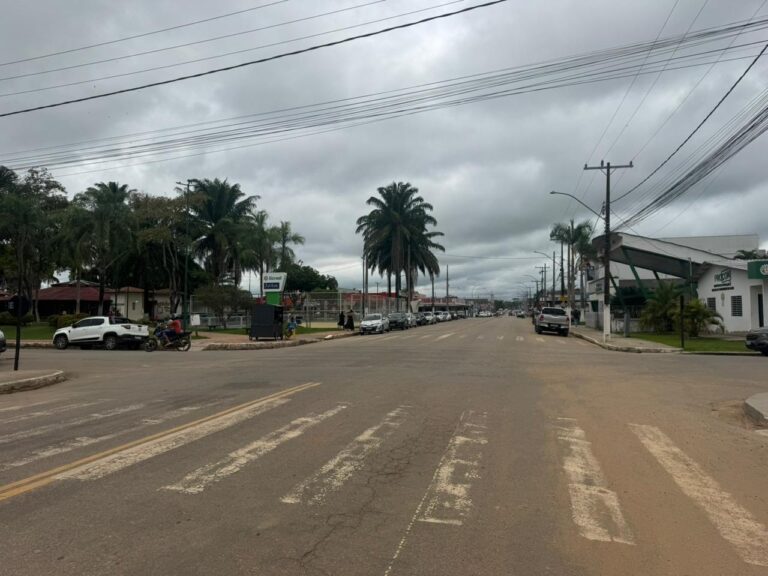 Queda de ponte afeta comércio e serviços de delivery em Sena