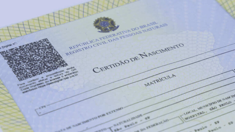 Nome ou data errados na certidão? Saiba como corrigir o registro