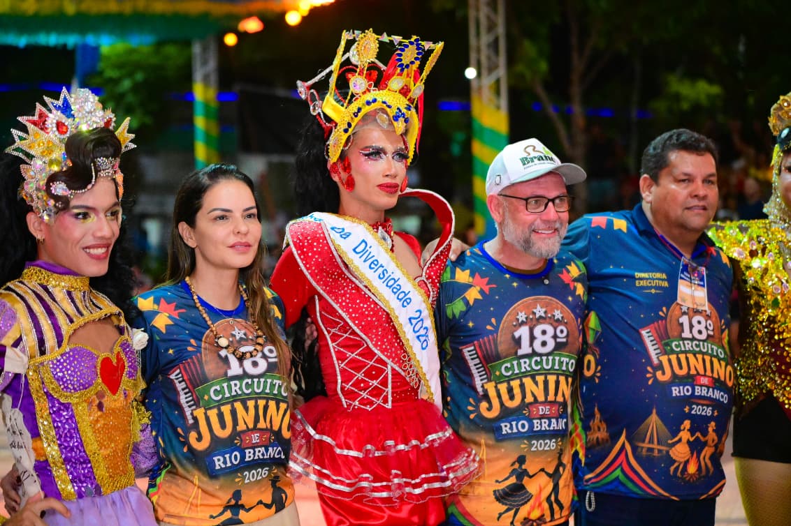 Com praça cheia, 18º Circuito Junino estreia em Rio Branco; fotos