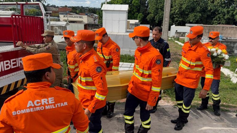 Cortejo reúne Bombeiros, Samu, familiares e amigos em despedida Belini em RB