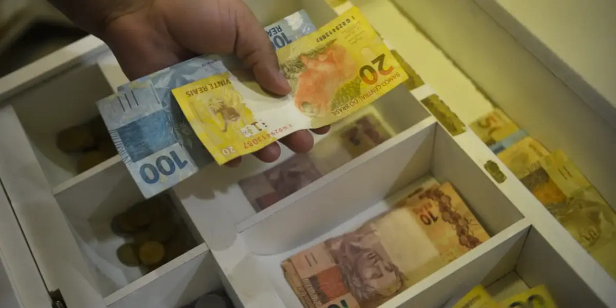 Caixa paga Bolsa Família a beneficiários com NIS de final 8