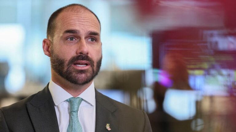 STF torna Eduardo Bolsonaro inelegível até 2038 após condenação STF torna Eduardo Bolsonaro inelegível até 2038 após condenação