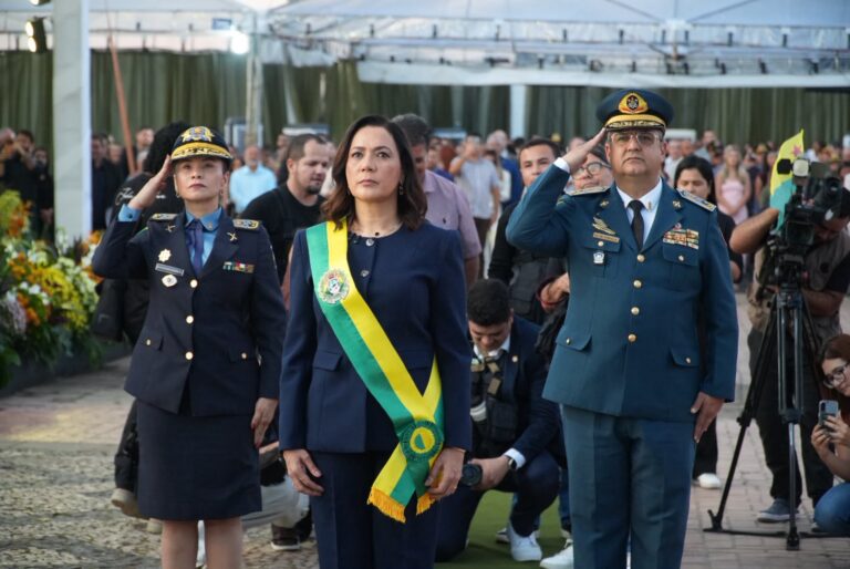 “Dia de comemorar e agradecer”: Mailza destaca orgulho e esperança nos 64 anos do Acre “Dia de comemorar e agradecer”: Mailza destaca orgulho e esperança nos 64 anos do Acre