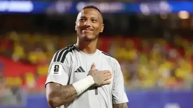 Goleiro de Curaçao ganha um milhão de seguidores após brilhar na Copa Goleiro de Curaçao ganha um milhão de seguidores após brilhar na Copa