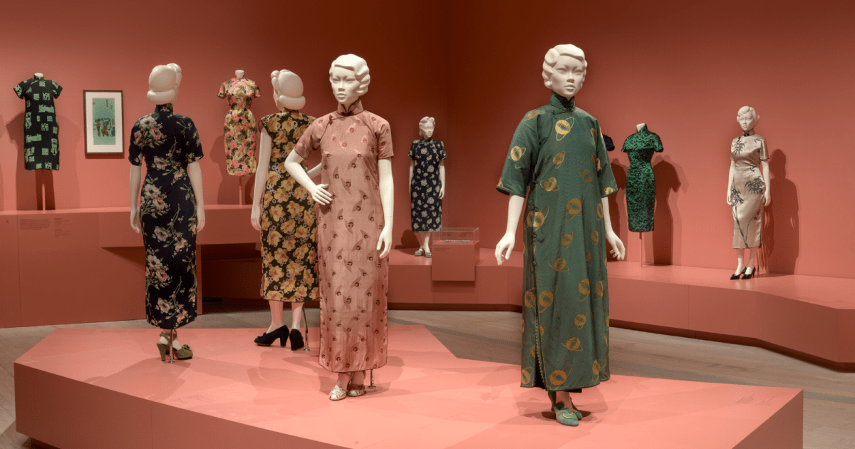 Rara coleção de cheongsams chineses é exibida em Los Angeles; veja fotos Rara coleção de cheongsams chineses é exibida em Los Angeles; veja fotos