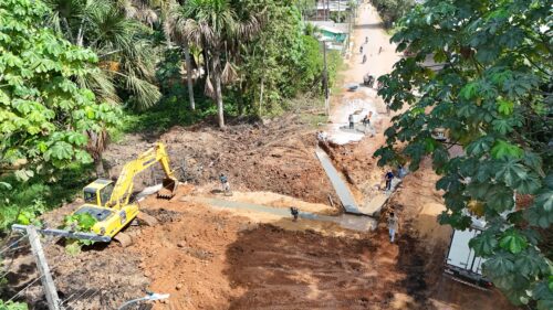 Feijó realiza obra inédita de drenagem na Rua Dilermando Barroso