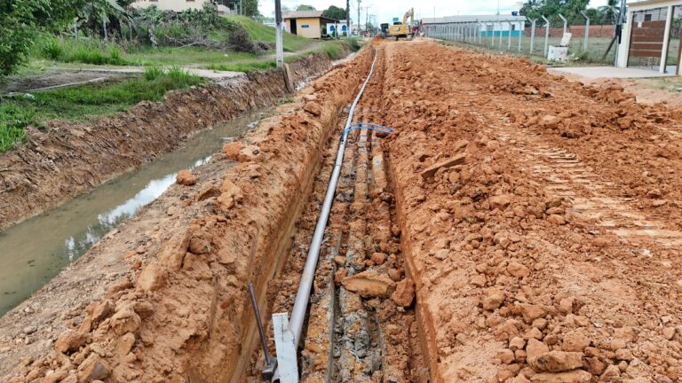 Feijó realiza obra inédita de drenagem na Rua Dilermando Barroso