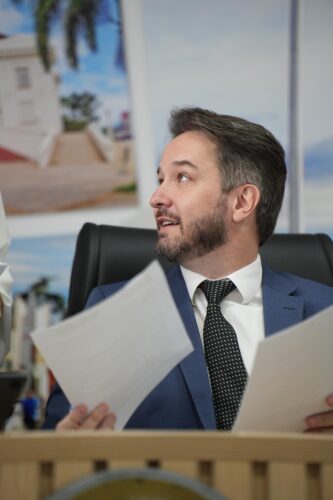 Felipe Tchê destaca avanço econômico após produção de café crescer 836%