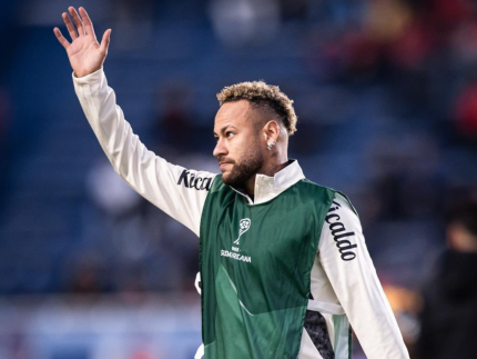 Neymar Jr. manda fazer nova joia de diamantes com iniciais dos filhos