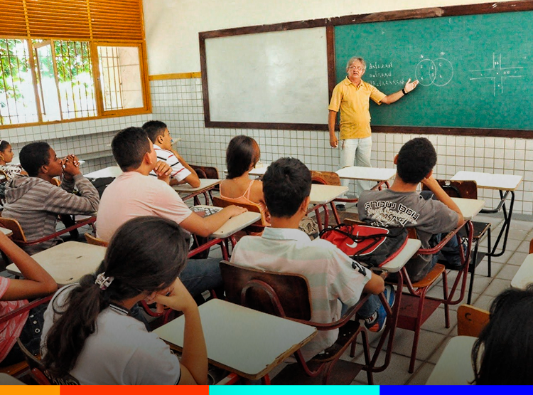 MEC aponta queda de 62% na reprovação do ensino médio público entre 2022 e 2025