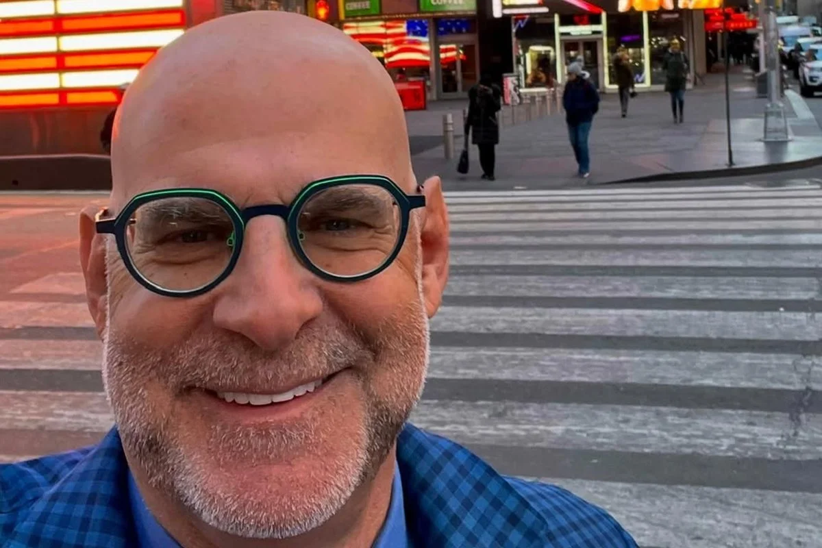 Quem é Harlan Coben, autor que inspirou a série Eu Vou te Encontrar Quem é Harlan Coben, autor que inspirou a série Eu Vou te Encontrar