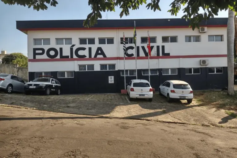 Técnico de celular é alvo de operação por vazar vídeo íntimo de cliente