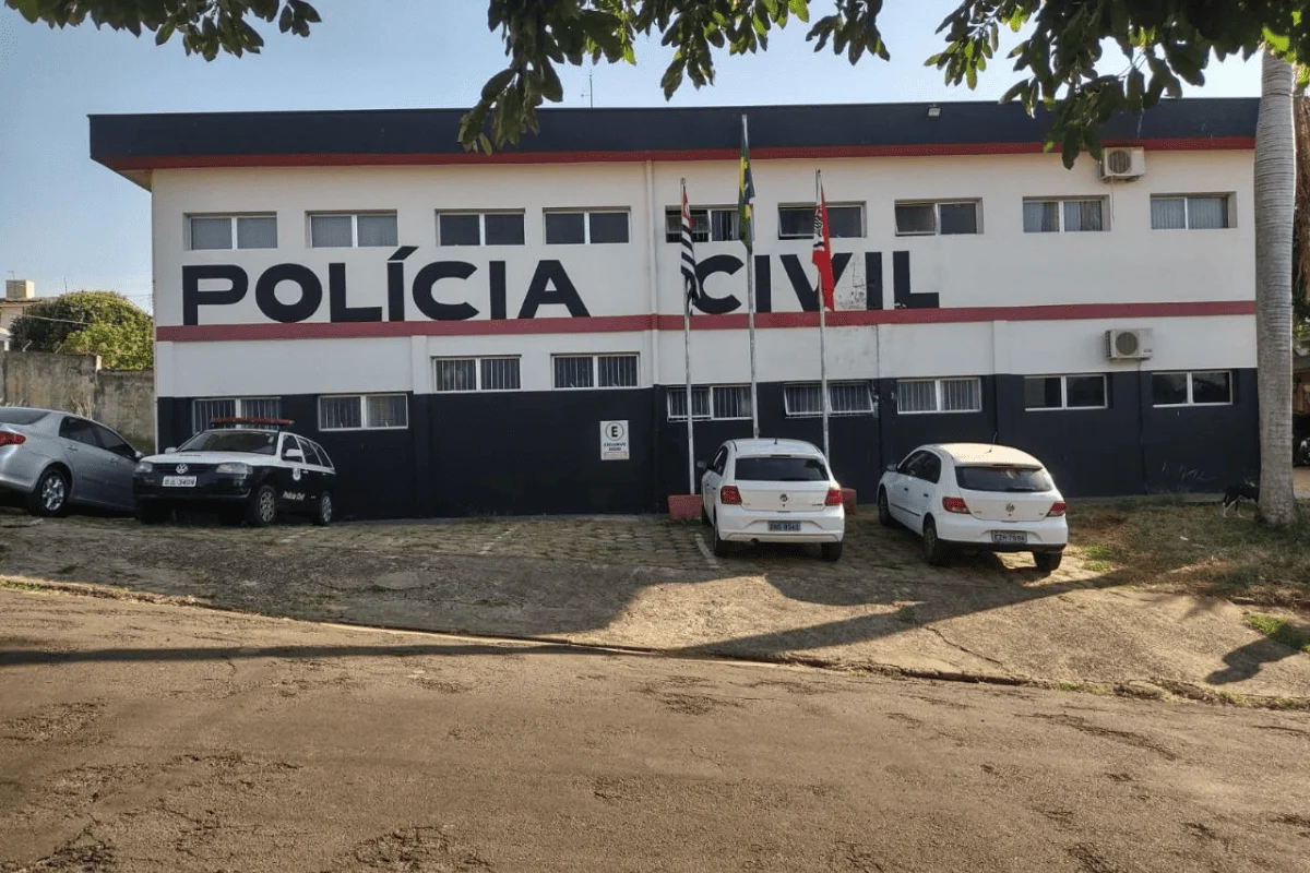 Técnico de celular é alvo de operação por vazar vídeo íntimo de cliente Técnico de celular é alvo de operação por vazar vídeo íntimo de cliente