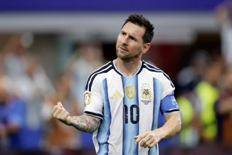 Lionel Messi iguala artilharia de quatro Copas do Mundo em apenas duas rodadas